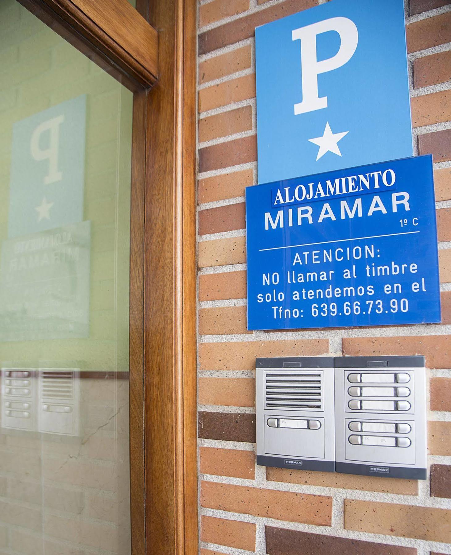 Alojamiento Miramar Santoña Exteriér fotografie